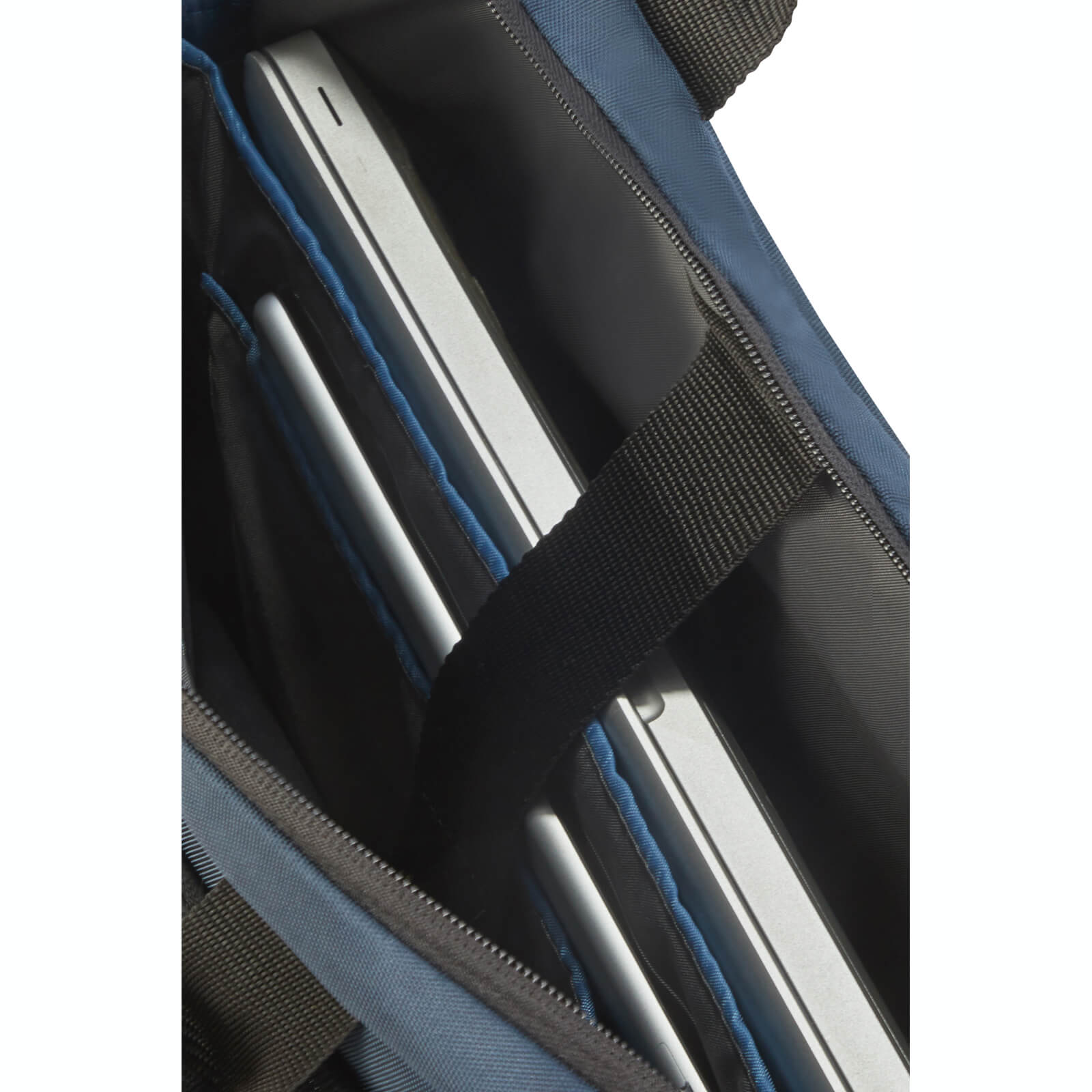 SAMSONITE-CM5-01-002-13.3-Guard-IT-2.0-Notebook-Cantasi-Mavi-5