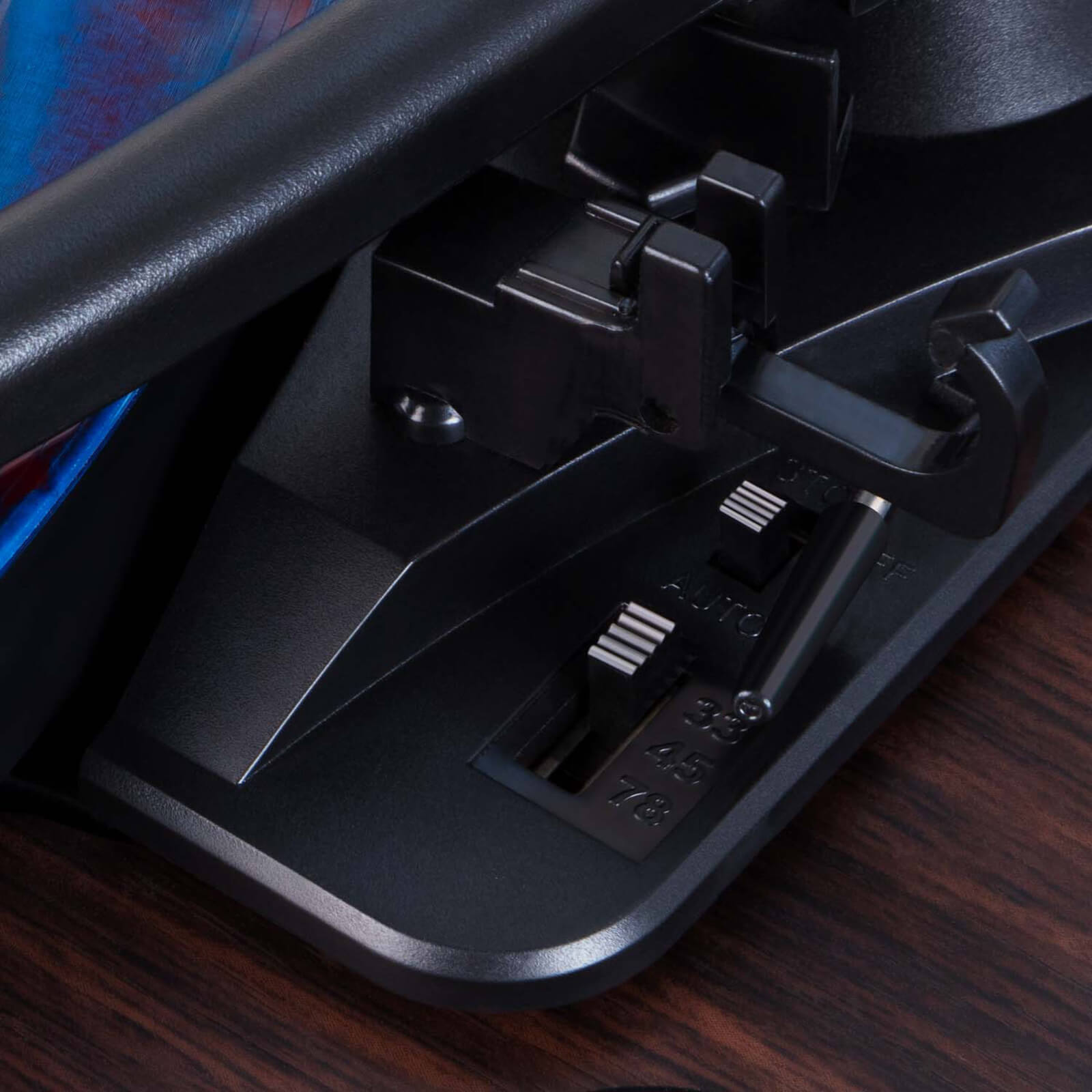 ION-LUXE-LP-Bluetooth-Hoparlorlu-Pikap-9