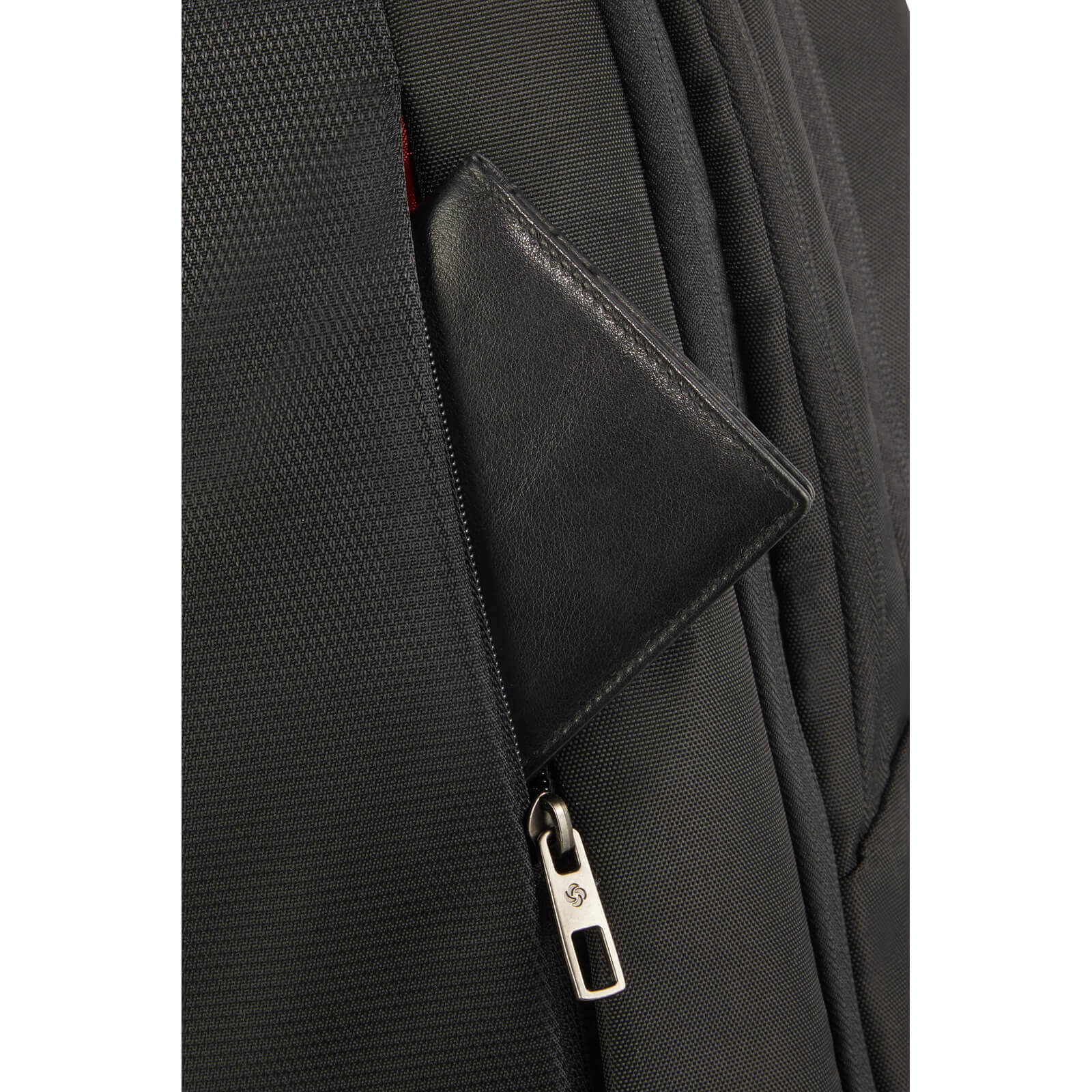 SAMSONITE-CM5-09-005-14.1-Guard-IT-2.0-Notebook-Sirt-Cantasi-Siyah-6