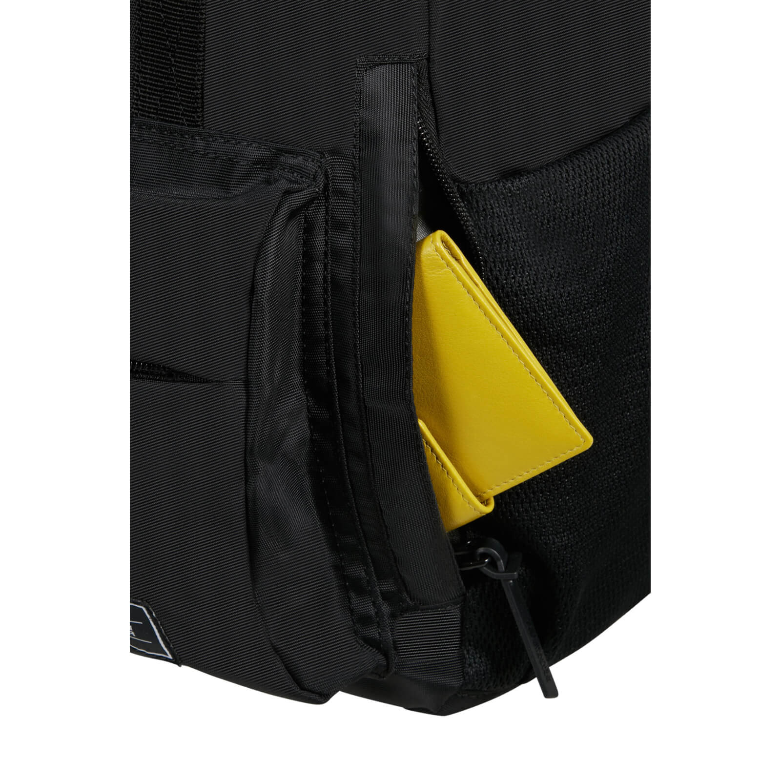 AMERICAN-TOURISTER-24G-09-057-15.6-Urban-Groove-UG25-Tote-Notebook-Sirt-Cantasi-Siyah-5